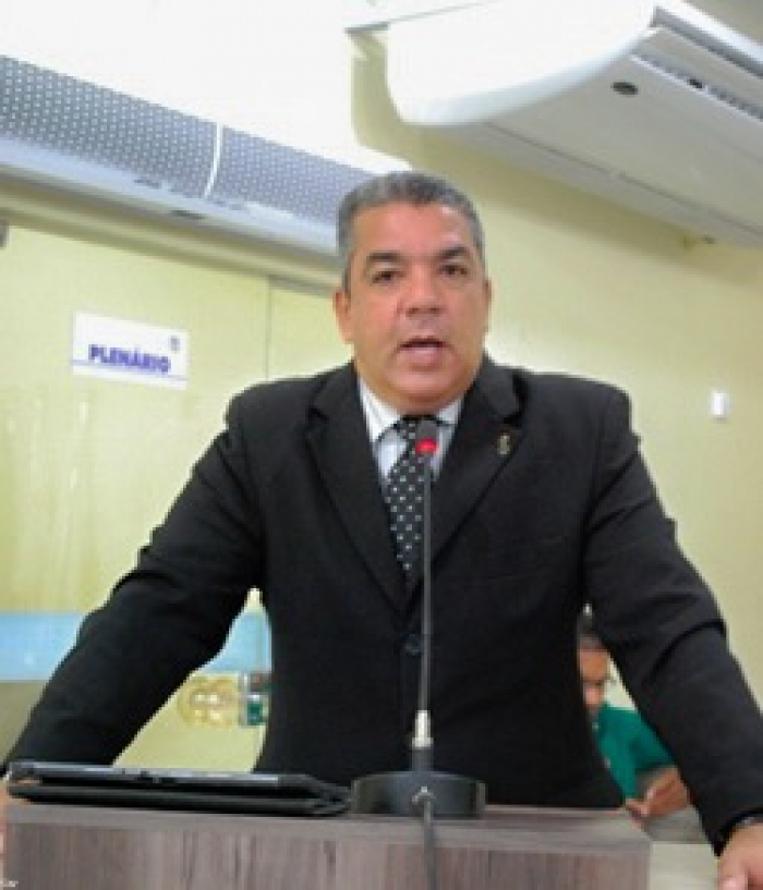 Senador Confúcio Moura emite nota de pesar pelo falecimento do secretário Rubi Ferreira da Costa