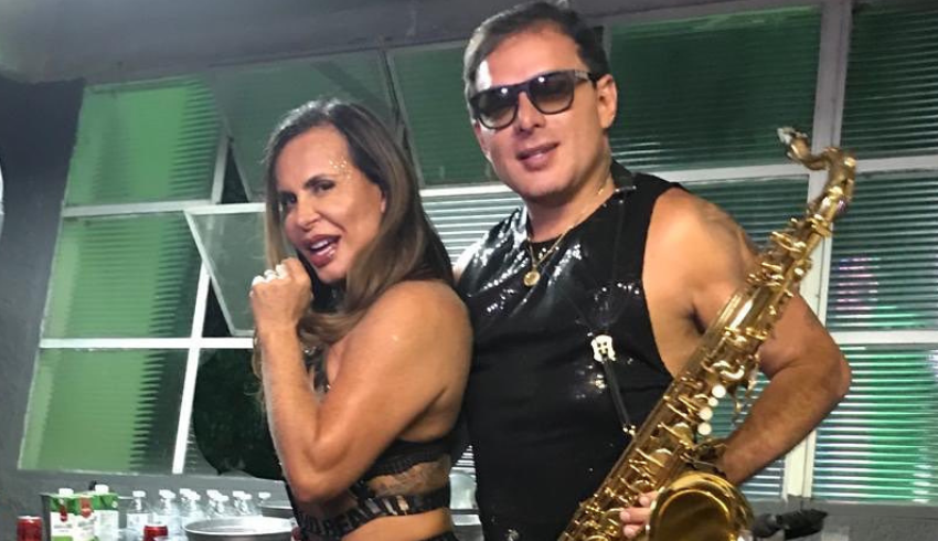 Gretchen dá detalhes quentes do seu relacionamento: ‘Melhores suspiros’