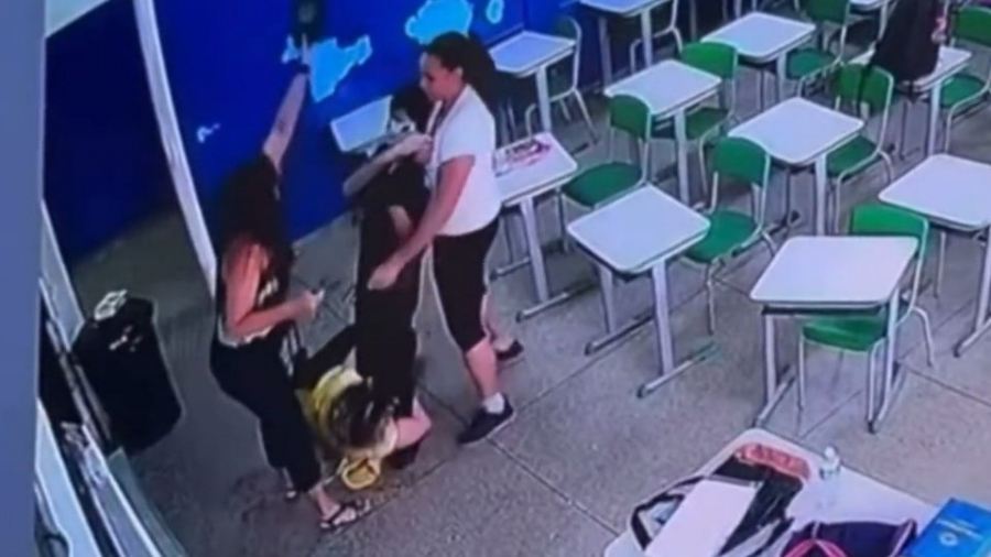 Novo vídeo mostra professoras rendendo aluno que promoveu atentado em escola de SP