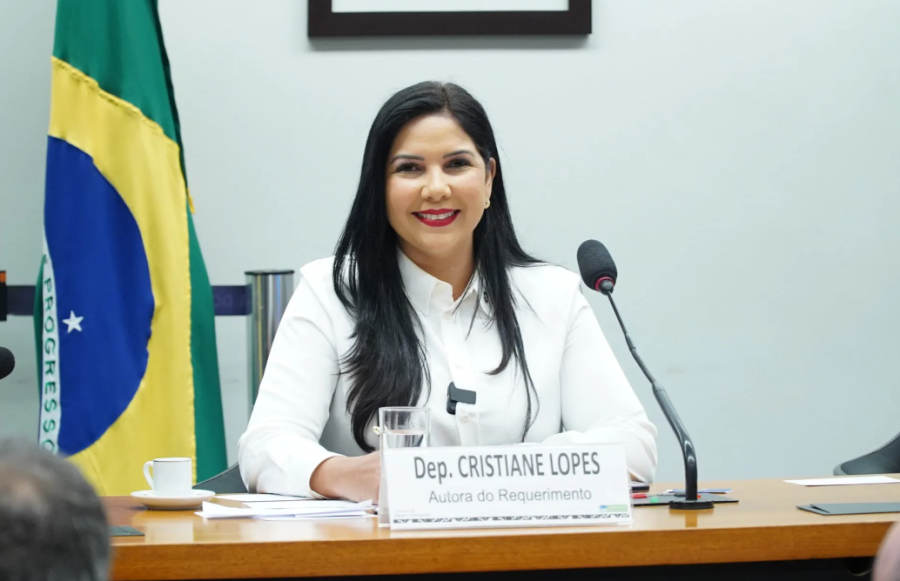 Cristiane Lopes Promove Audiência Pública para Debater Problemas do Transporte Aéreo na Região Norte