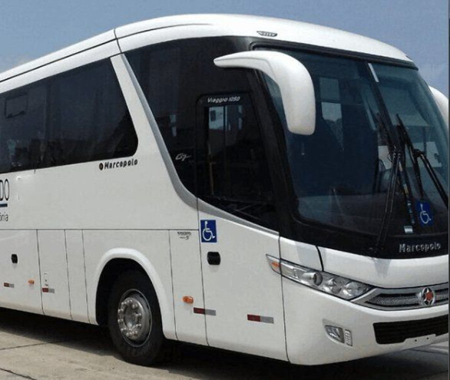 Jaru: Casal escandaliza pacientes ao fazer s3x0 em ônibus da saúde do município