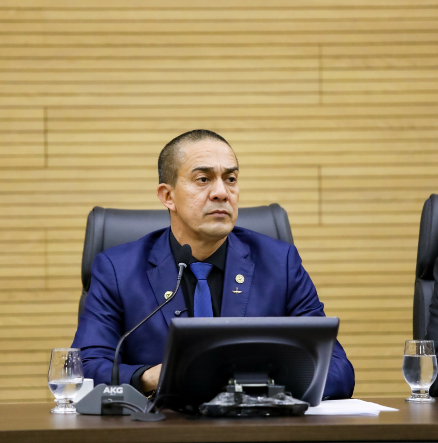 Deputado Eyder Brasil propõe lei para proteger professores contra violência nas escolas públicas de Rondônia